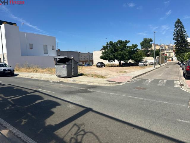 Suelo Urbano finalista para 5 Casas adosadas 290€ REPERCUSION MT2 Sevilla photo 0