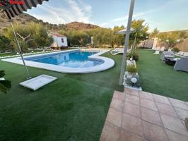 🌿🏡 Finca Excepcional en Venta - Olivos & Más en Morón de la Frontera 🌳 photo 0