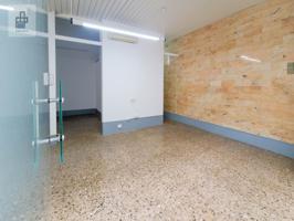 Local En alquiler en Sant Boi De Llobregat photo 0