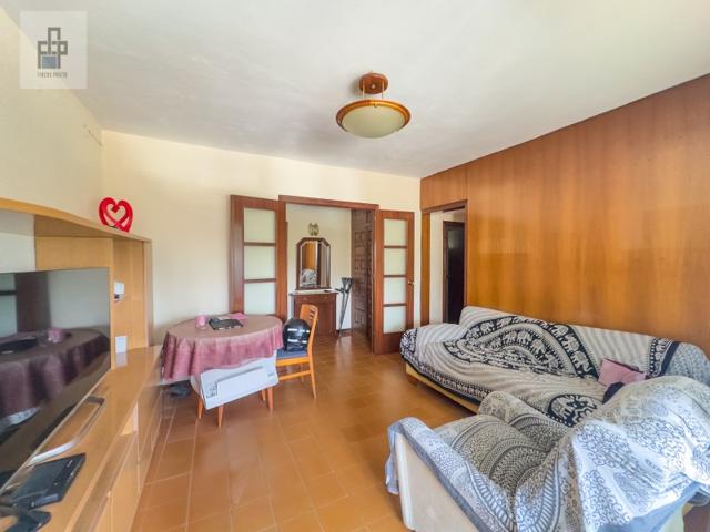 Piso En venta en Sant Boi De Llobregat photo 0