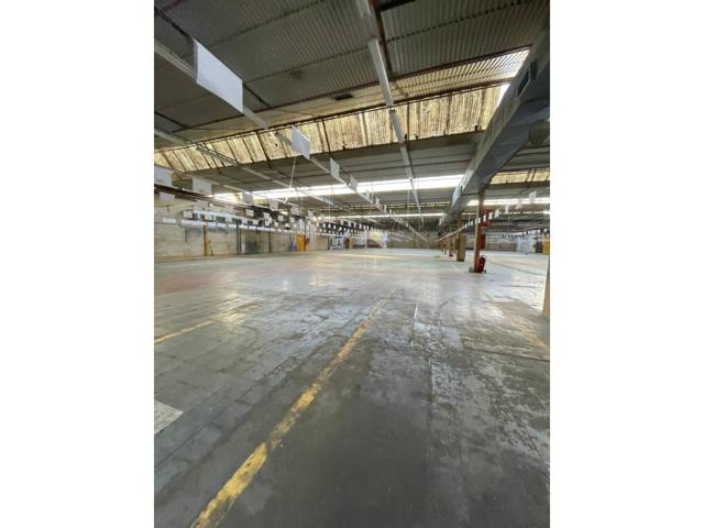 Alquiler de nave logística de 10.500 m² en León: Ubicación estratégica para operaciones de cross-docking y logística photo 0
