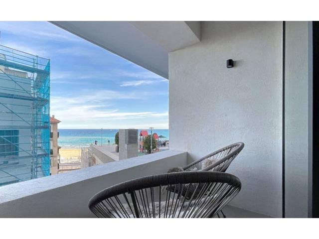 ¡Vive frente al mar en el corazón de Alicante! Exclusivo apartamento en la playa del Postiguet, Alicante photo 0