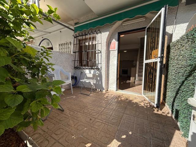 BUNGALOW EN VENTA CON LICENCIA TURISTICA, SANTA POLA photo 0