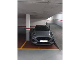 Parking coche pequeño photo 0