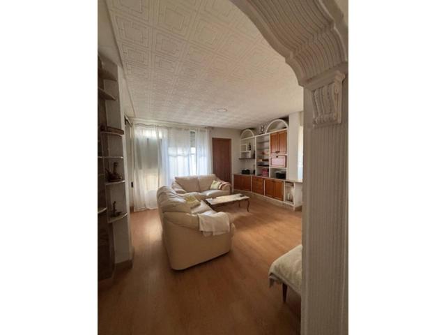 PLANTA BAJA DE CASA DE PUEBLO CON TERRAZA Y GARAJE – Paterna (Barrio Alborgí) photo 0