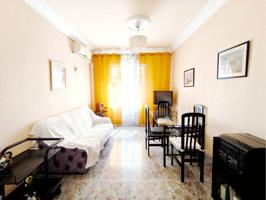En venta estupenda vivienda en calle Tarragona photo 0