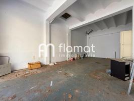 Local en venta en Barcelona de 208 m2 photo 0