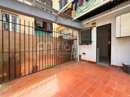 Piso en venta en calle Sardenya en Barcelona photo 0