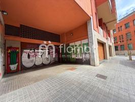 Plaza de Parking en alquiler en Carrer de Joaquim Ruyra en Barcelona photo 0