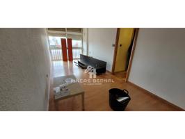 Venta de piso en Santa Coloma de Gramenet photo 0