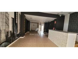 Alquiler de local comercial en Santa Coloma de Gramenet photo 0