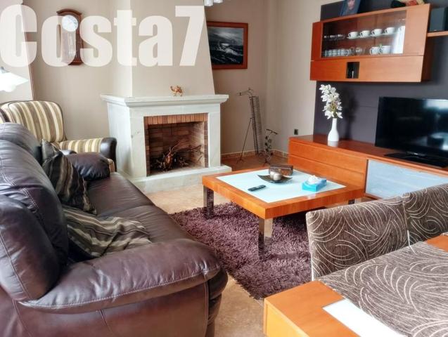 Casa - Chalet en venta en Meruelo de 201 m2 photo 0