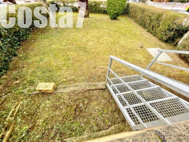 Bajo en venta en Ris photo 0