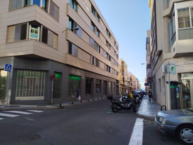 Local en venta en Puerto Canteras(35010) photo 0