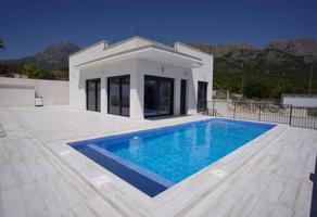 Casa-Chalet en Venta en Polop Alicante photo 0