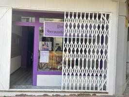 Local comercial en venta en Motril photo 0