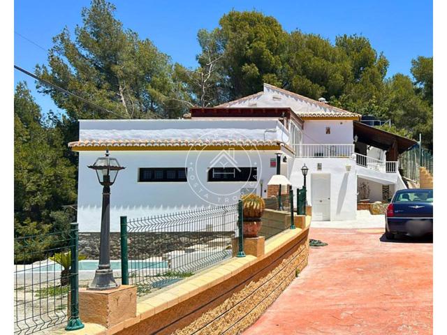 CHALET EN VENTA -ACTUALMENTE REFORMANDOSE- photo 0