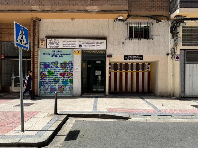 LOCAL COMERCIAL en calle Ruiz de Zorrilla photo 0