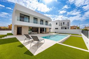 Chalet de lujo con apartamento ,piscina y jardín en Marratxí – Obra nueva 2023 photo 0