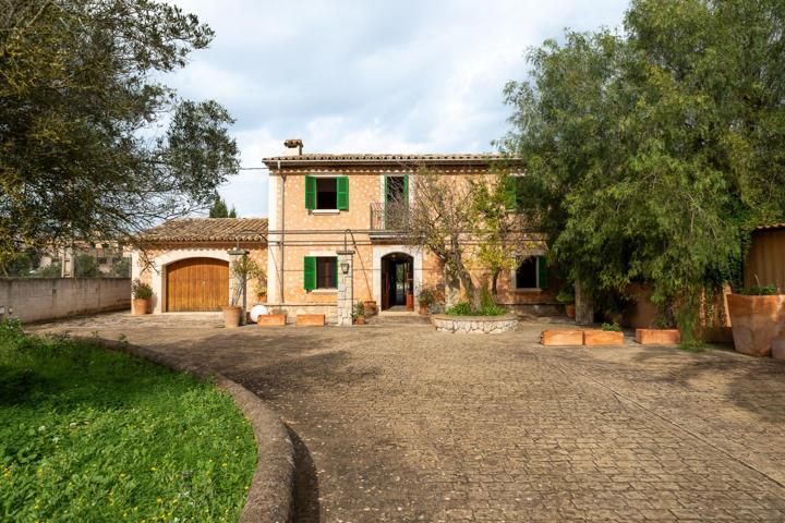 Tradición y confort en el corazón de Mallorca: casa con jardín y vistas a la Tramuntana photo 0