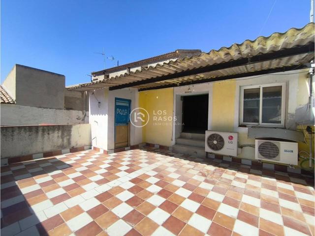 Venta de una casa en Zaragoza Capital photo 0