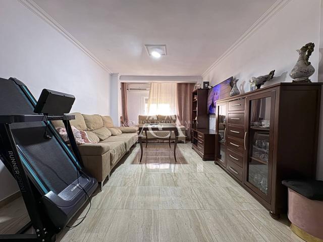 Venta de piso en Lucena photo 0