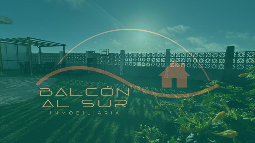 ESTA EXCLUSIVA PROPIEDAD EN PRIMERA LÍNEA DE PLAYA HARÁ TODOS TUS SUEÑOS REALIDAD!!!! photo 0