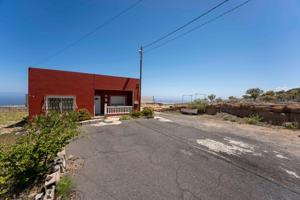 Finca con Casa Terrera y Amplio Terreno Rústico en Chimiche, Granadilla de Abona photo 0