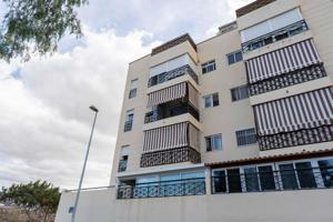 Piso en venta con garaje, trastero y piscina – Parque de la Reina, Arona photo 0