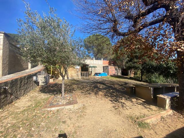 ¡Oportunidad terreno en venta en Gualba, urbanización Royal Park! photo 0