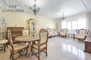 Oportunidad Única en Palafolls: Casa Adosada Esquinera Ideal para Familias photo 0
