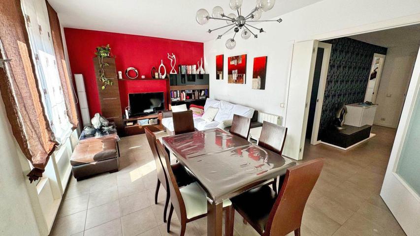 Piso en Venta con Párquing en Vallparadís Terrassa photo 0