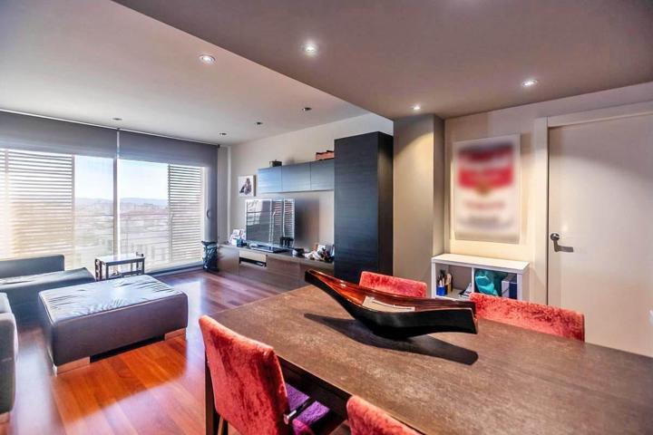 PISO SEMINUEVO EN VENTA EN INMEJORABLE UBICACIÓN (ZONA CENTRO) photo 0
