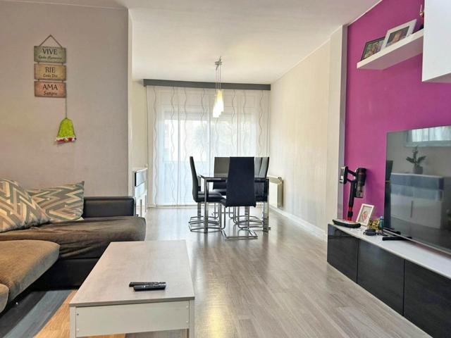 Piso en Venta en la Grípia Terrassa photo 0