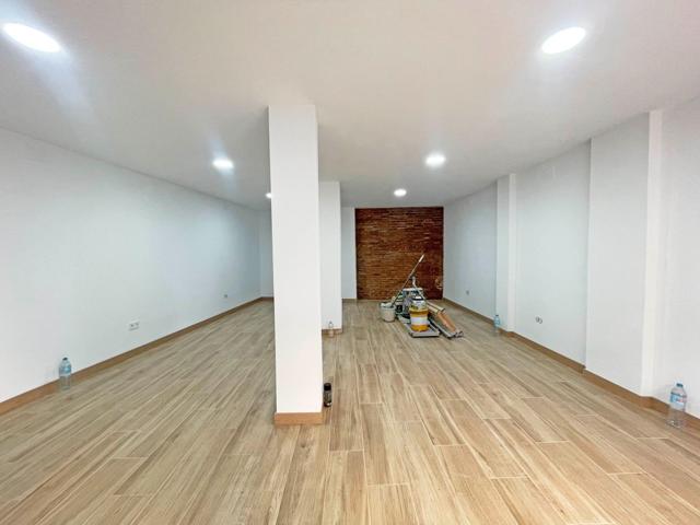 Local Comercial Totalmente Reformado en Alquiler en Sant Pere photo 0