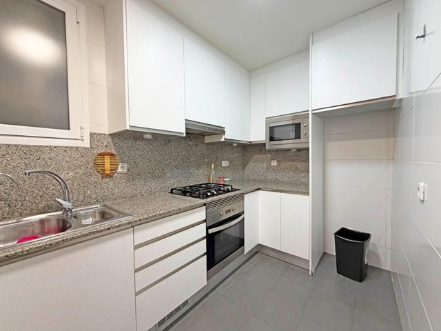 Piso en Venta en Zona Eix Macià de Sabadell photo 0