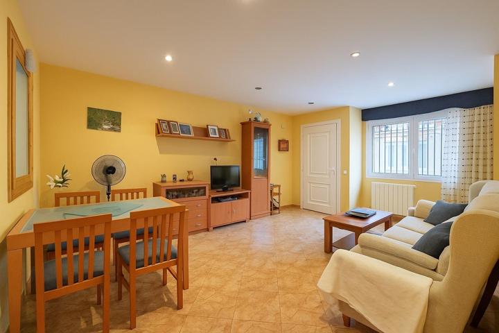 Casa en planta baja tipo Bis en Venta en Ca n'Oriac. photo 0