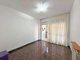 Piso en Venta en Zona Eix Macià de Sabadell photo 0