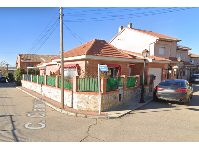 CHALET EN CASARRUBIOS DEL MONTE photo 0