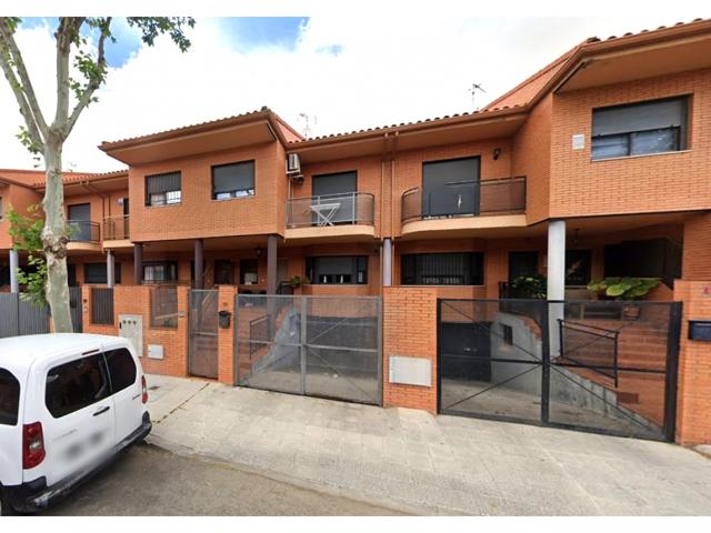 VENTA DE CASA INDEPENDIENTE SESEÑA photo 0