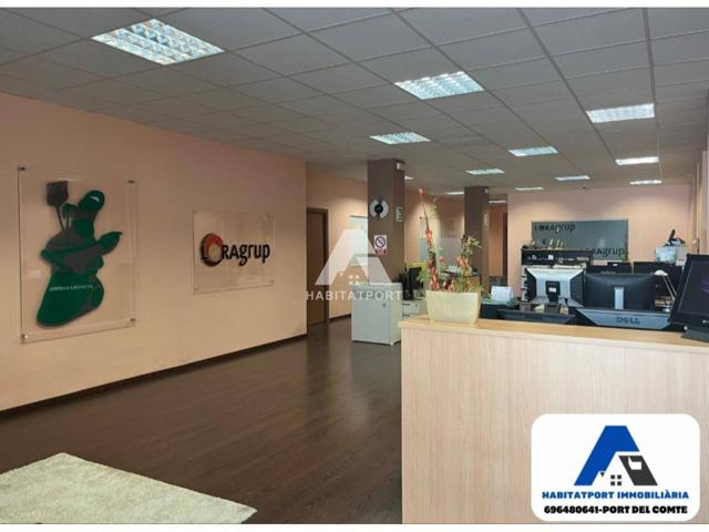 CASTELLAR DEL VALLÈS - Local comercial de 494 m² photo 0