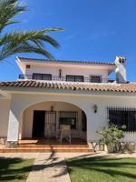 Casa En venta en Muy Cerca De La Playa, Cabo Roig photo 0