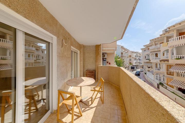 APARTAMENTO EN TORREVIEJA! PLAYA DE LOS LOCOS! 100 M2! A 50M DE LA PLAYA photo 0