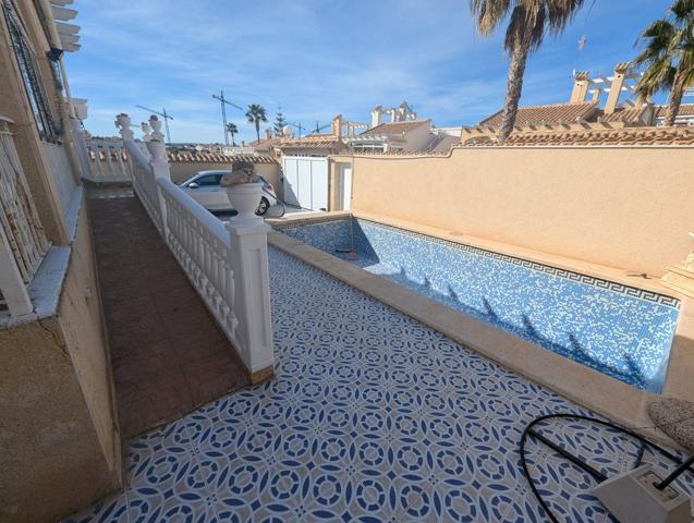 Unifamiliar En venta en La Florida, Orihuela Costa photo 0