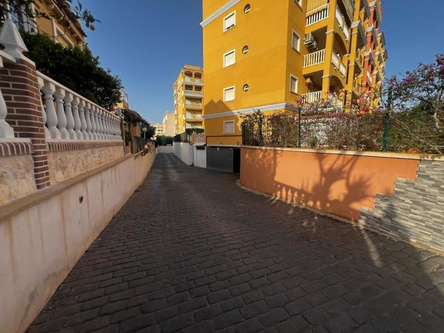 Parking En venta en Torreblanca, Torrevieja photo 0