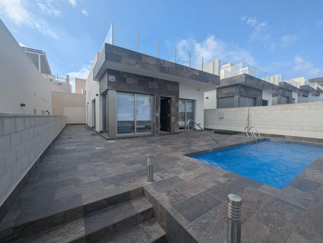 Casa En venta en Pau 26, Orihuela Costa photo 0