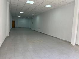 LOCAL DE 120M2 EN EL CENTRO DE TORREVIEJA photo 0