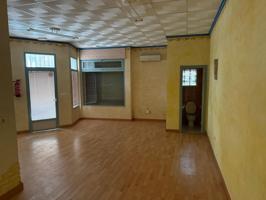 LOCAL DE 200M2 EN ESQUINA photo 0