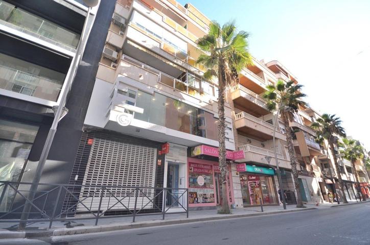 LOCAL EN EL CENTRO DE TORREVIEJA A 200 METROS DE LA PLAYA photo 0
