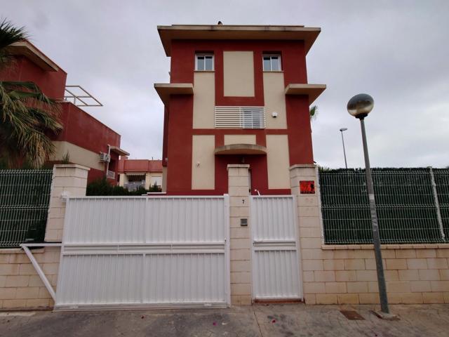 Unifamiliar Pareada En venta en Lomas De Cabo Roig, Orihuela Costa photo 0